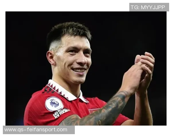 曼联后卫利桑德罗膝伤恢复接近尾声即将重返球队合练