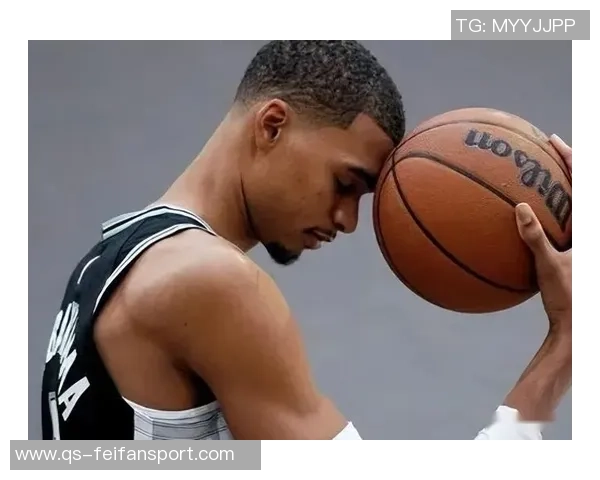 文班表现惊艳砍下17分7篮板隔扣对手并限制切特发挥至极限 文班表现惊艳砍下17分7篮板隔扣对手并限制切特发挥至极限