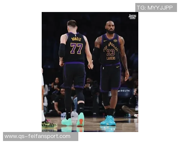 东契奇谈背靠背对阵詹姆斯的挑战强调詹姆斯对比赛的热爱与执着