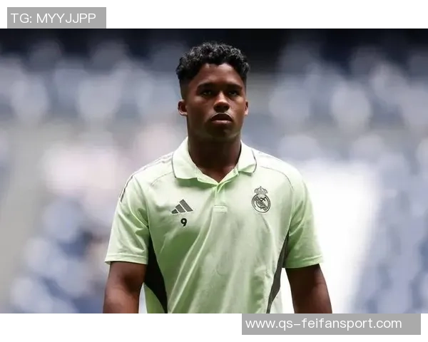 西媒报道恩德里克或冬窗离队里昂全力争取租借展开谈判