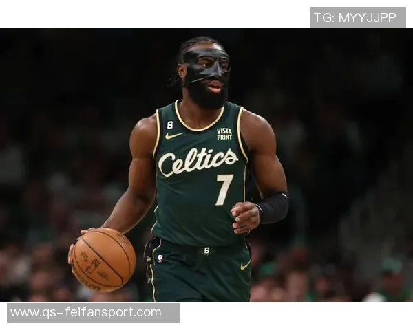 杰伦布朗强调年轻锋线心态稳定继续为他们提供支持与成长机会