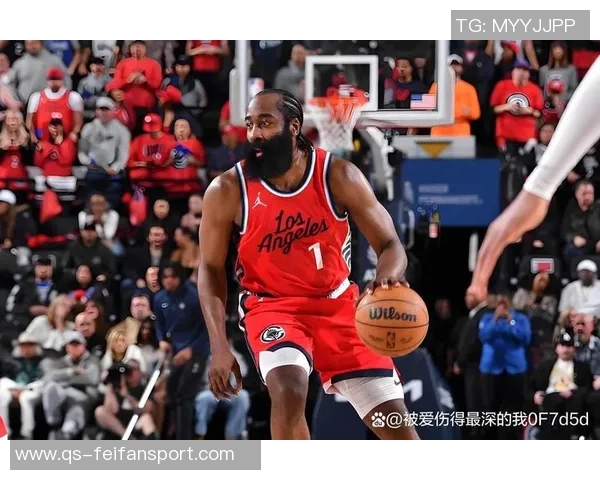 快船发布海报庆祝胜利哈登精彩投篮瞬间成焦点 快船发布海报庆祝胜利哈登精彩投篮瞬间成焦点